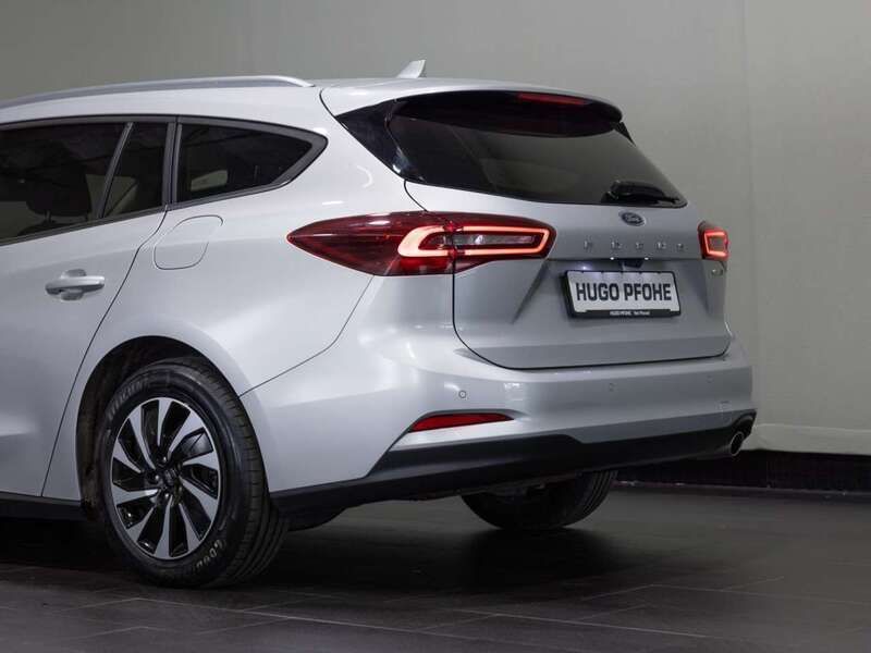 Gebraucht Ford Focus Titanium S 125 PS (91 kW) 2023 Polar silber metallic Kombi