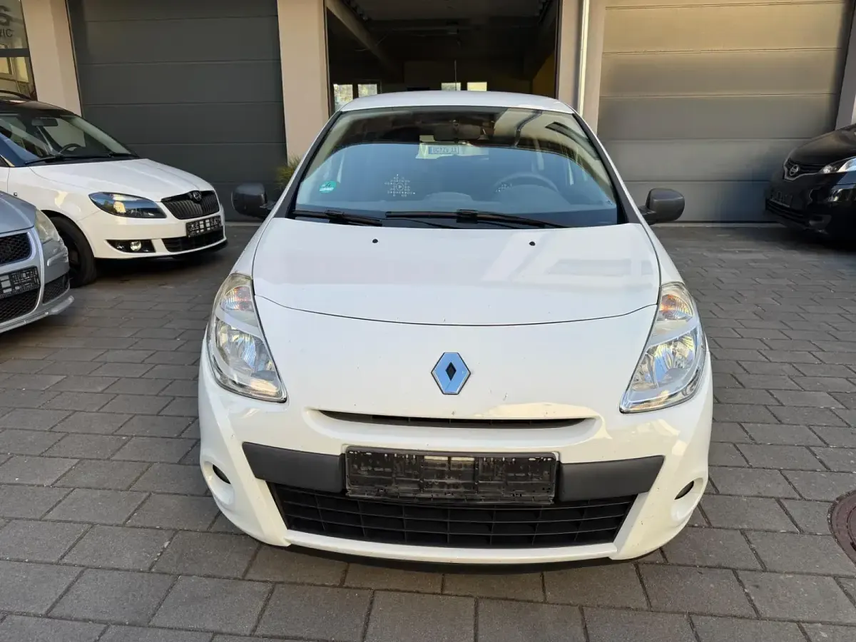 Gebraucht Renault Clio 75 PS (55 kW) 2012 Weiß Kleinwagen