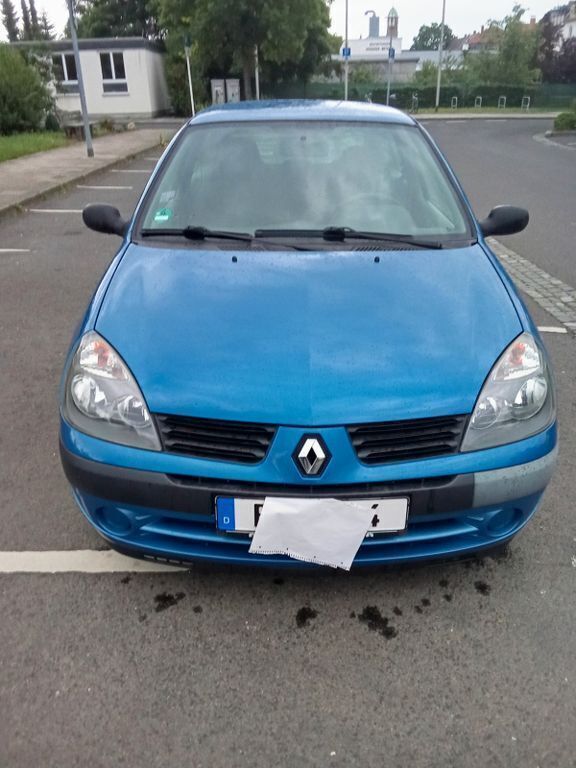 Blau Gebraucht 2004 Renault Clio II Privilege Limousine | 2.200 € (Fairer Preis) - Bild 1/4