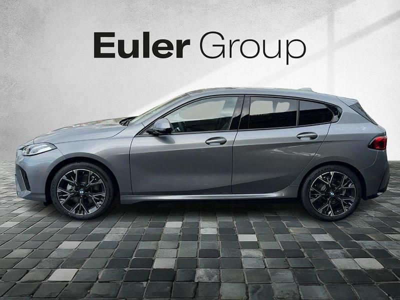 Gebraucht BMW 116 Performance 122 PS (89 kW) 2026 Skyscraper grau metallic Kleinwagen