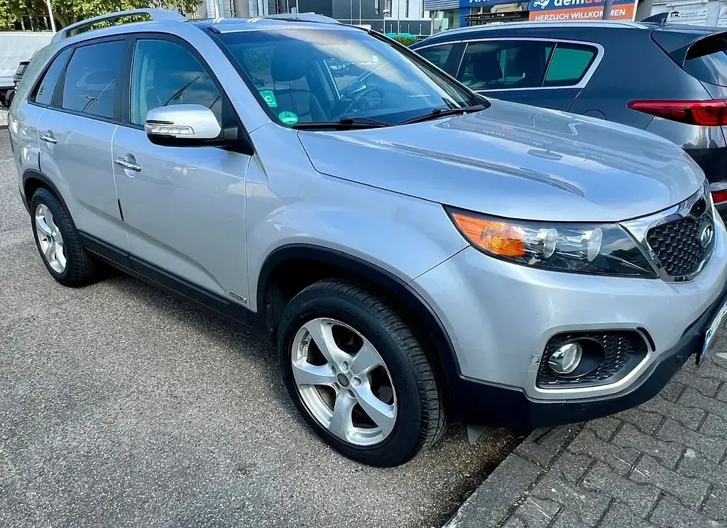 Używany Kia Sorento Vision 197 KM (144 kW) 2009 Srebrny SUV