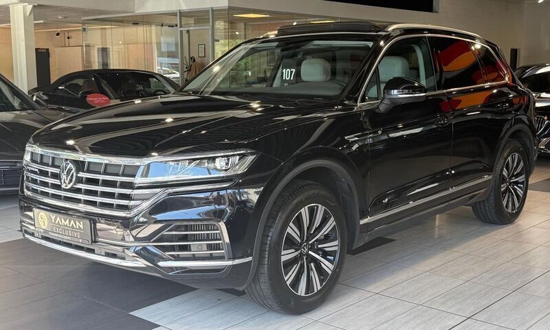 Deep black perleffekt Gebraucht 2021 VW Touareg Elegance SUV | 46.850 € (Fairer Preis) - Bild 1/4