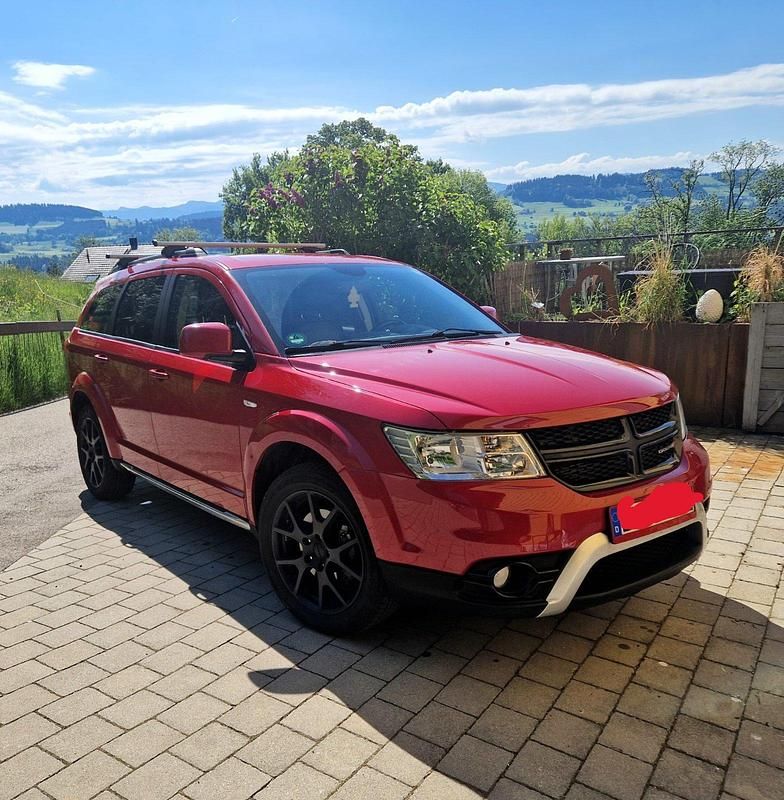 Rot Gebraucht 2018 Dodge Journey SUV | 18.750 € - Bild 1/4