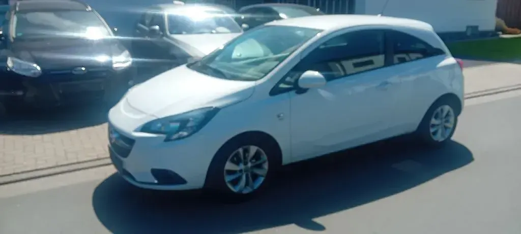 Gebraucht Opel Corsa drive 69 PS (50 kW) 2015 Weiß Kleinwagen