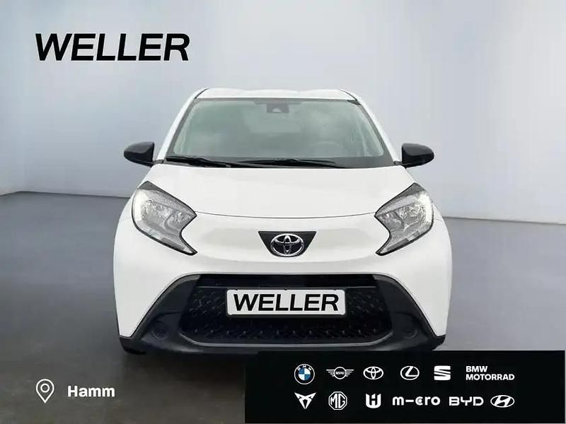 Gebraucht Toyota Aygo 72 PS (52 kW) 2023 Schneeweiß Kleinwagen