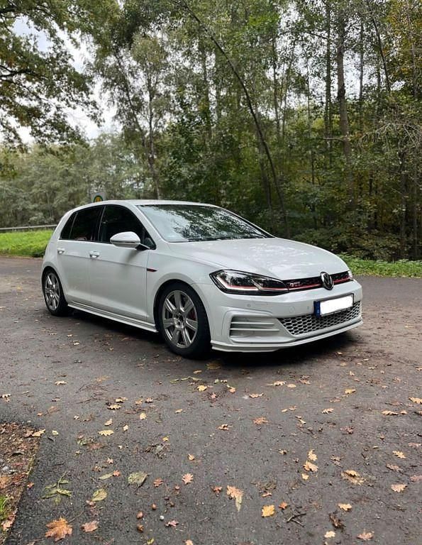 Gebraucht VW Golf VII GTI 320 PS (235 kW) 2019 Weiß Limousine