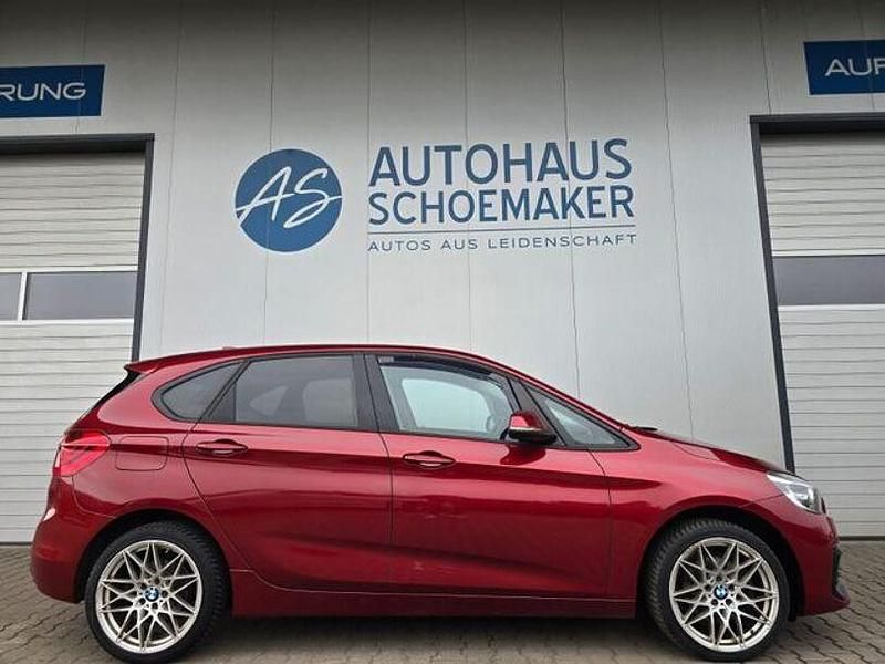 Gebraucht BMW 218 Active Tourer Advantage 150 PS (110 kW) 2019 Rot Van / Kleinbus