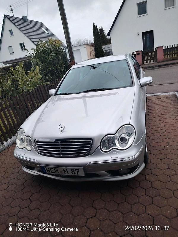 Gebraucht Mercedes C270 Sport 170 PS (125 kW) 2003 Silber Limousine