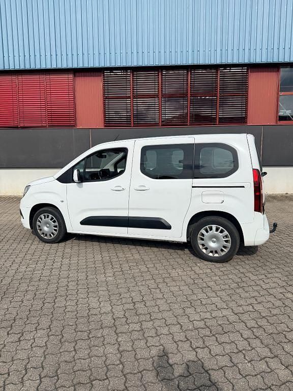 Gebraucht Opel Combo Life Edition 131 PS (96 kW) 2021 Weiß Van / Kleinbus