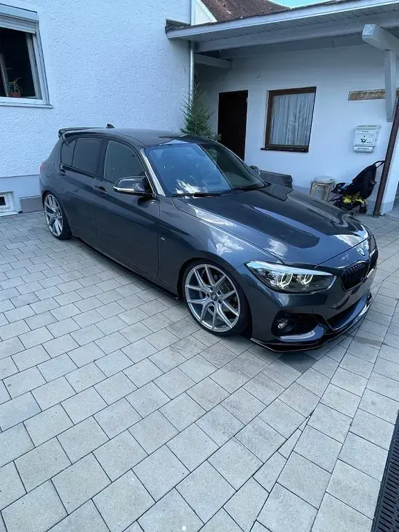 Gebraucht BMW 120 M Sport 184 PS (135 kW) 2018 Grau Limousine
