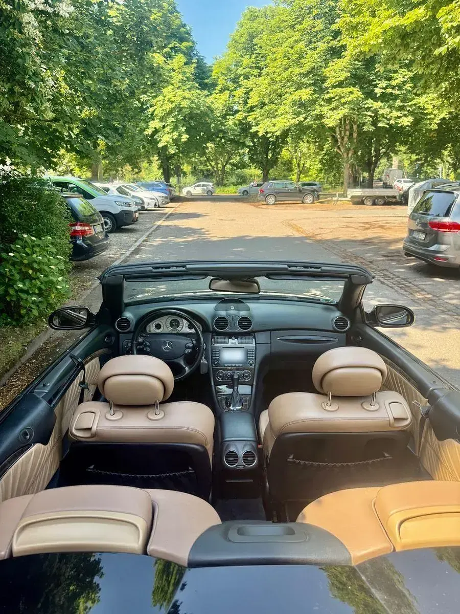 Gebraucht Mercedes CLK350 Avantgarde 272 PS (200 kW) 2007 Schwarz Cabrio
