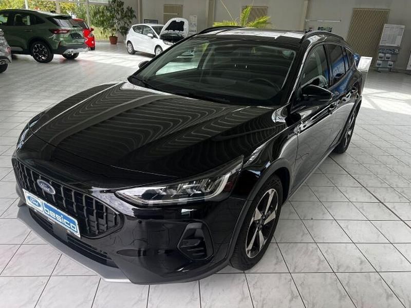 Gebraucht Ford Focus Active X 125 PS (91 kW) 2024 Andere farbe Kombi
