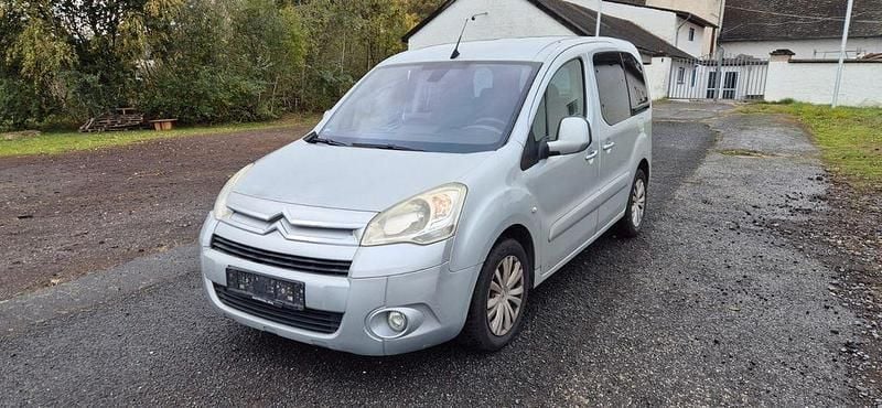 Gebraucht Citroën Berlingo Chic 109 PS (80 kW) 2010 Silber Van / Kleinbus