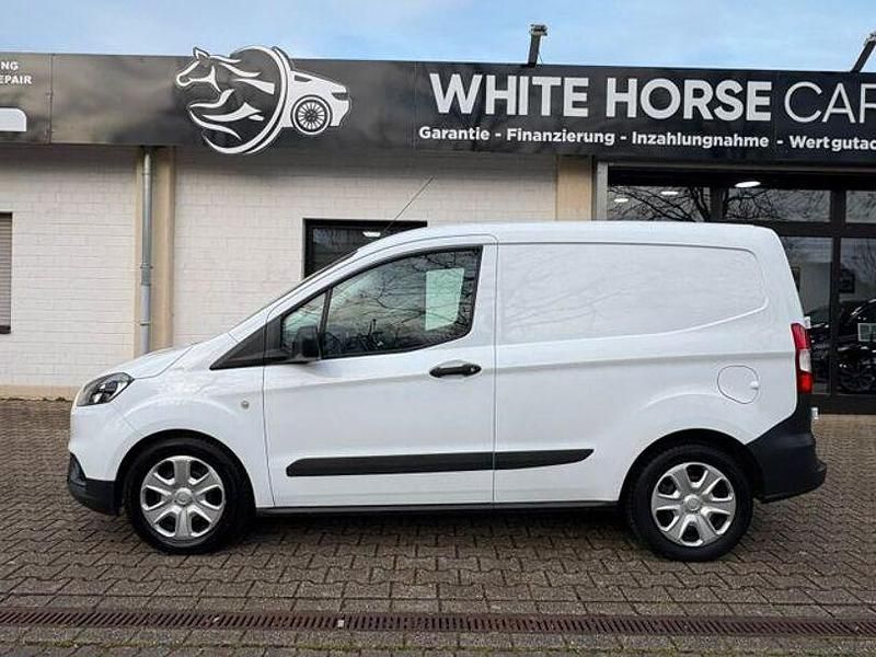 Gebraucht Ford Transit Trend 125 PS (91 kW) 2023 Weiß Van / Kleinbus