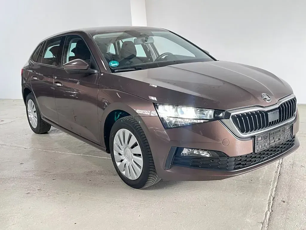 Gebraucht Skoda Scala Cool Plus 116 PS (85 kW) 2020 Braun Kleinwagen