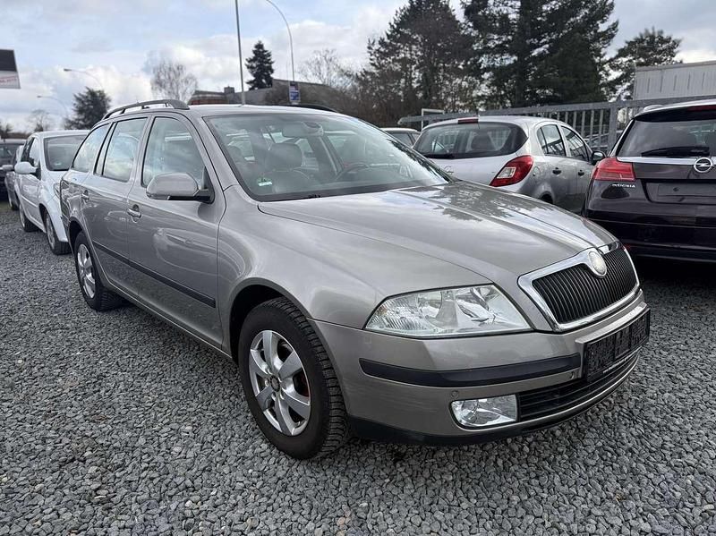 Gebraucht Skoda Octavia Ambiente 150 PS (110 kW) 2006 Cappuccinobeige metallic Kombi