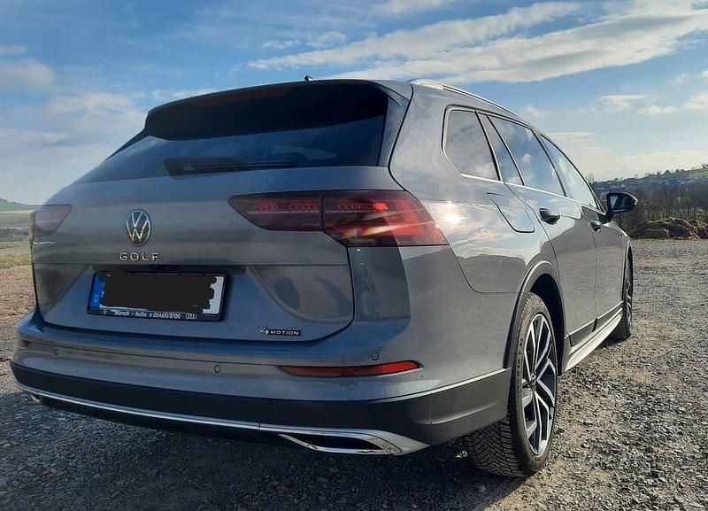Gebraucht VW Golf Alltrack 200 PS (147 kW) 2024 Grau Kombi