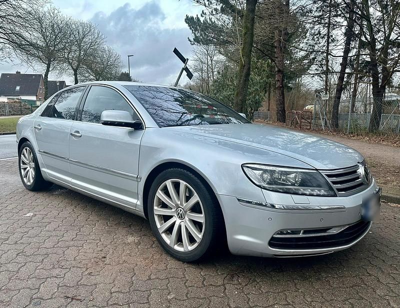 Second-hand VW Phaeton 239 CP (175 kW) 2011 Argintiu Berlinǎ