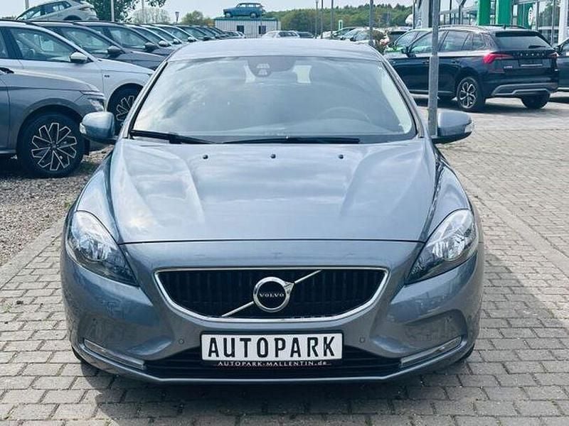 Gebraucht Volvo V40 122 PS (89 kW) 2017 Grau Kombi