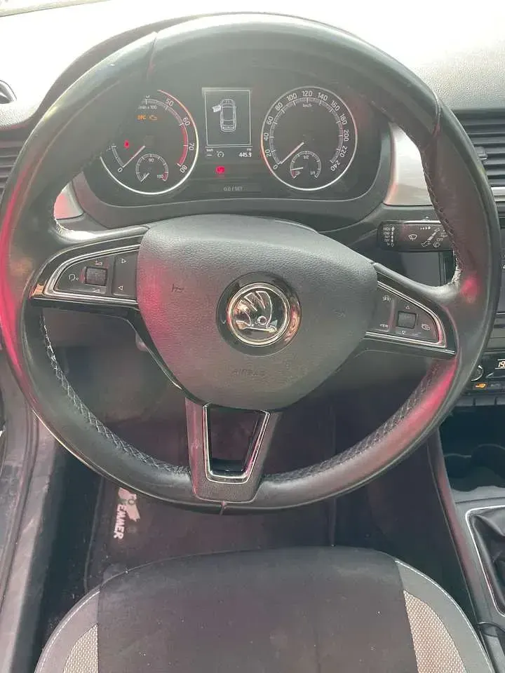 Gebraucht Skoda Rapid Ambition 95 PS (69 kW) 2019 Grau Kleinwagen