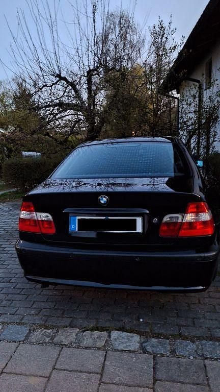Second-hand BMW 320 Performance 150 CP (110 kW) 2002 Negru Berlinǎ