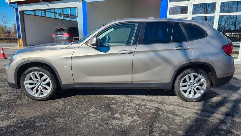 Gebraucht BMW X1 177 PS (130 kW) 2011 Silber SUV