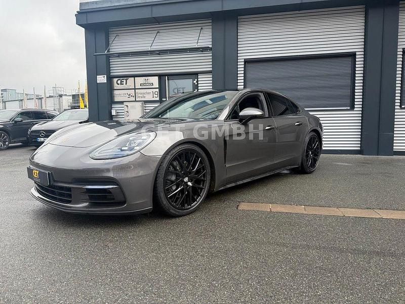 Grau Gebraucht 2017 Porsche Panamera 4S Limousine | 59.950 € (Fairer Preis) - Bild 1/4