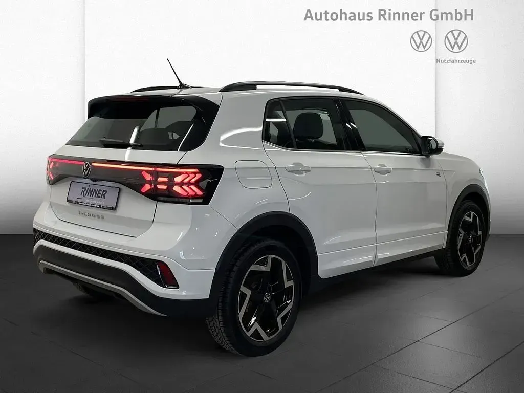 Gebraucht VW T-Cross R-line 116 PS (85 kW) 2025 Weiss SUV