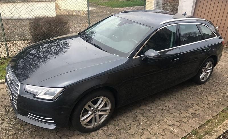 Gebraucht Audi A4 Sport 190 PS (139 kW) 2017 Grau Kombi