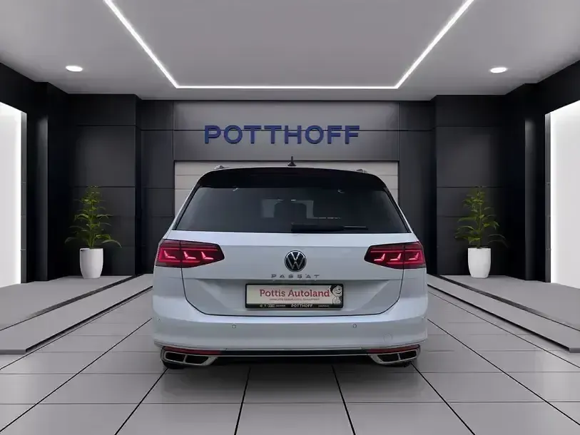 Gebraucht VW Passat Business 193 PS (141 kW) 2024 Gletscherweiß metallic Kombi