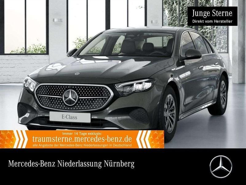 Grau Gebraucht 2025 Mercedes E220 Advanced Limousine | 47.980 € (Superpreis) - Bild 1/3