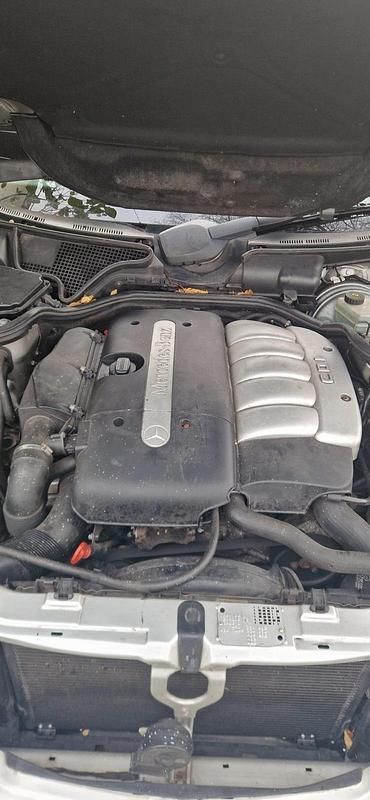 Gebraucht Mercedes E270 Elegance 170 PS (125 kW) 2001 Silber Kombi