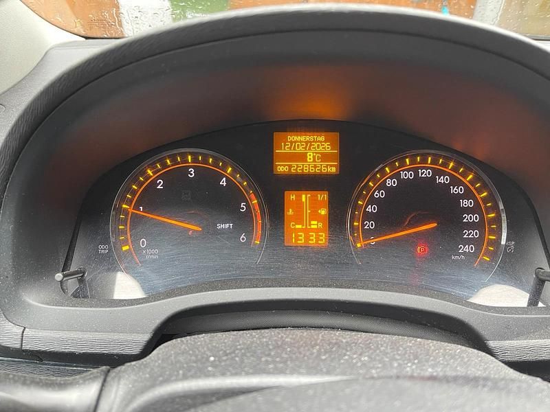 Gebraucht Toyota Avensis 177 PS (130 kW) 2009 Violet Kombi