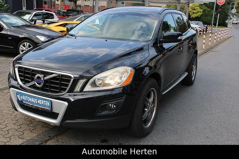 Gebraucht Volvo XC60 Momentum 185 PS (136 kW) 2009 Schwarz SUV