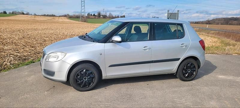 Gebraucht Skoda Fabia 60 PS (44 kW) 2007 Silber Kleinwagen