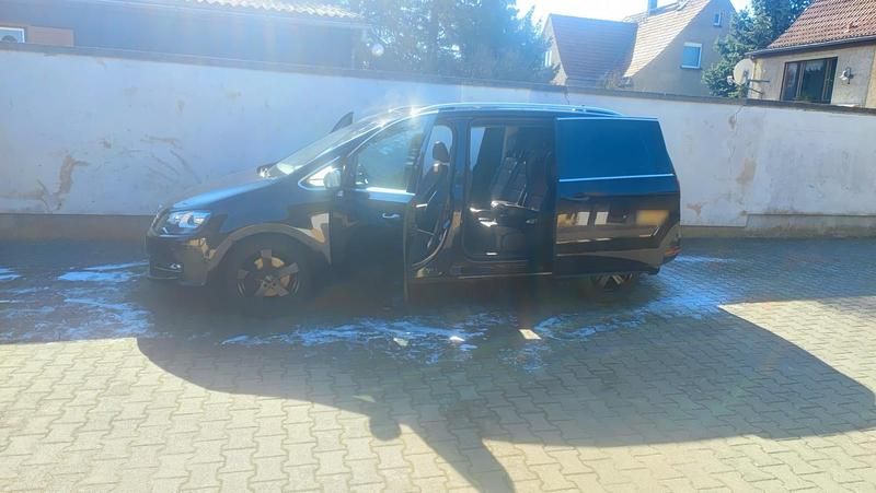 Gebraucht VW Sharan 170 PS (125 kW) 2012 Schwarz Van / Kleinbus