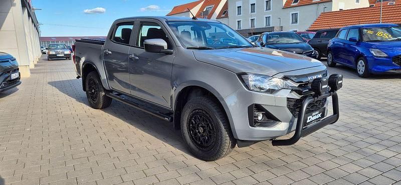 Neu Isuzu D-Max 163 PS (119 kW) 2026 Grau Pickup