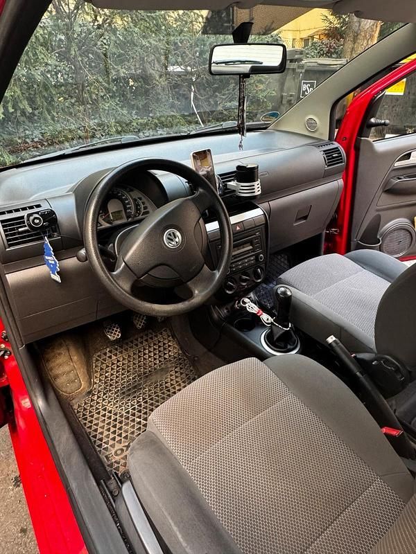 Gebraucht VW Fox 69 PS (50 kW) 2010 Rot Kleinwagen