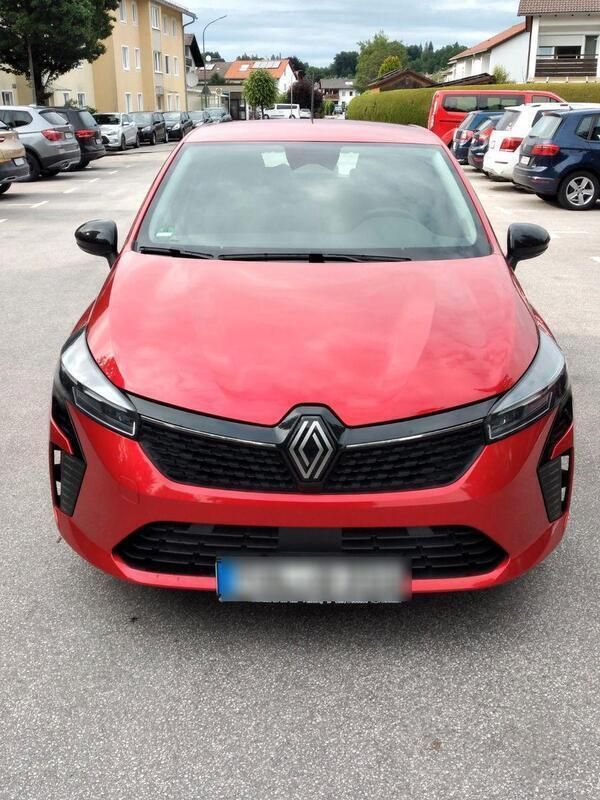 Rot Gebraucht 2025 Renault Clio V Evolution Kleinwagen | 16.555 € (Superpreis) - Bild 1/4