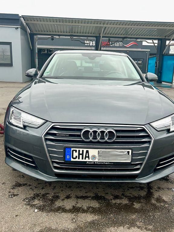 Gebraucht Audi A4 Sport 190 PS (139 kW) 2016 Grau Limousine