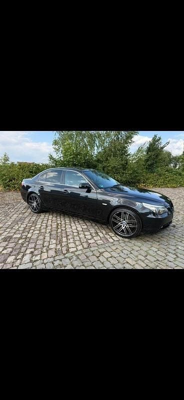 Schwarz Gebraucht 2006 BMW 525 Limousine | 3.990 € (Guter Preis) - Bild 1/4