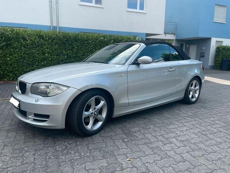 Silber Gebraucht 2008 BMW 125 Cabriolet Cabrio | 8.400 € (Fairer Preis) - Bild 1/4