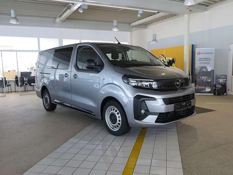 Kontrastgrau Gebraucht 2024 Opel Vivaro Van | 39.990 € (Teuer) - Bild 1/4