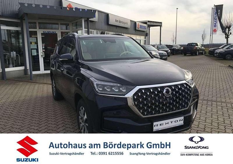 Blau Neu 2024 Ssangyong Rexton Sapphire SUV | 47.990 € - Bild 1/4