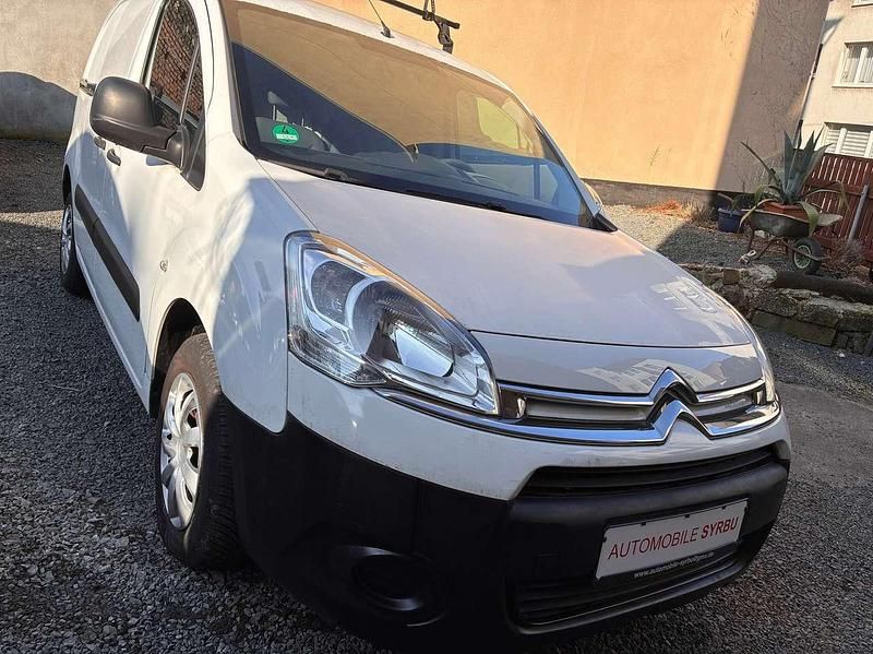 Second-hand Citroën Berlingo 75 CP (55 kW) 2015 Alb Monovolum