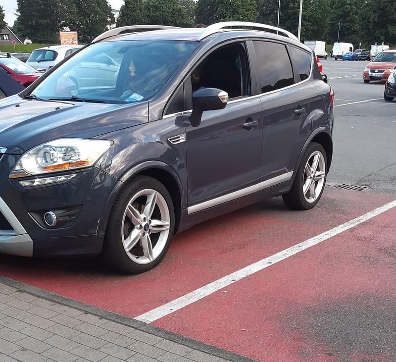 Gebraucht Ford Kuga Individual 163 PS (119 kW) 2012 SUV