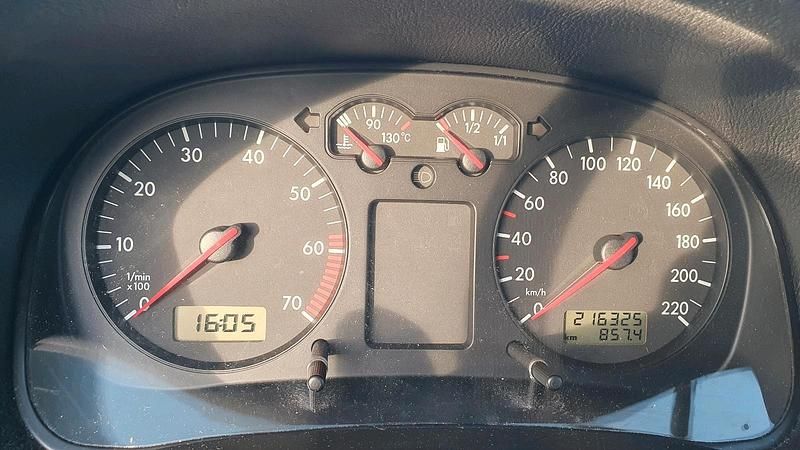 Gebraucht VW Golf IV 75 PS (55 kW) 2001 Silber Limousine