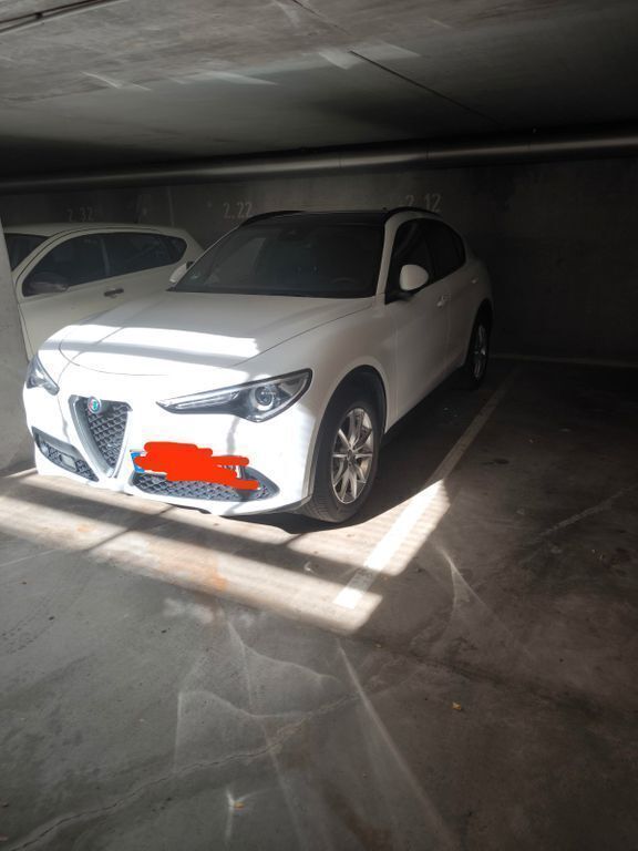 Weiß Gebraucht 2018 Alfa Romeo Stelvio Super SUV | 20.999 € - Bild 1/4