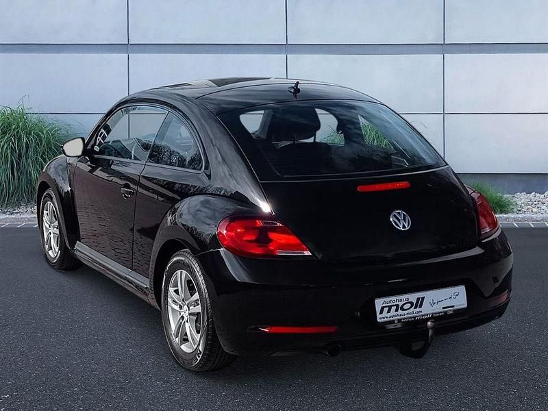 Gebraucht VW Beetle Basis 105 PS (77 kW) 2016 Schwarz Kleinwagen