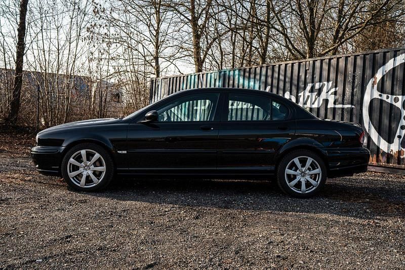 Second-hand Jaguar X-type 130 CP (95 kW) 2003 Negru Berlinǎ
